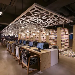  Hotel cápsula Booth Netcafe & Capsule